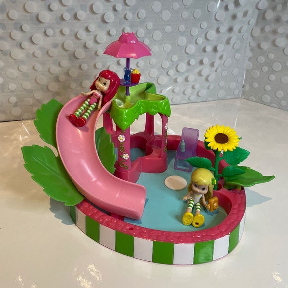 Strawberry Shortcake 🍓💦Splashin Petal Pool Playset 2008 - Picture 1 of 14